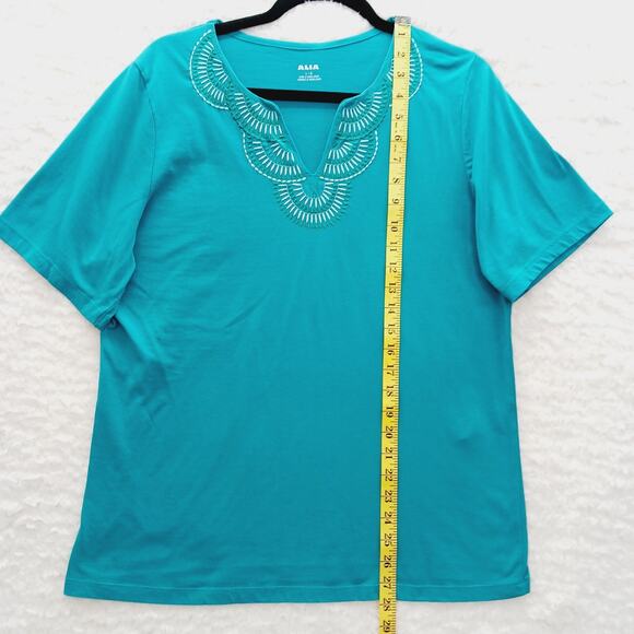 T-Shirt Size L Teal Embroidered Grandma Pullover Casual Soft Girl Chic Resort - Picture 5 of 12